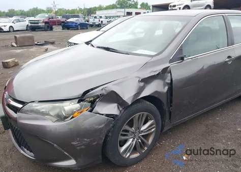 2015 Toyota Camry Se z USA, uszkodzony, nr VIN 4T1BF1FK6FU100607